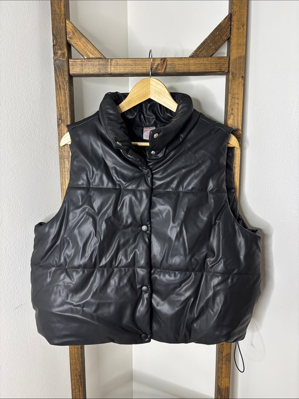 No Boundaries Black Quilted Puffer Vest Size XL